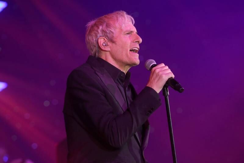 PHOENIX, ARIZONA - MARCH 12: Michael Bolton performs onstage during Inaugural Gateway Celebrity Fight Night on March 12, 2022 in Phoenix, Arizona. (Photo by Phillip Faraone/Getty Images for Gateway Celebrity Fight Night Foundation )