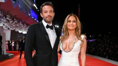 Jennifer Lopez reportedly wants to wed Ben Affleck "sooner rather than later"